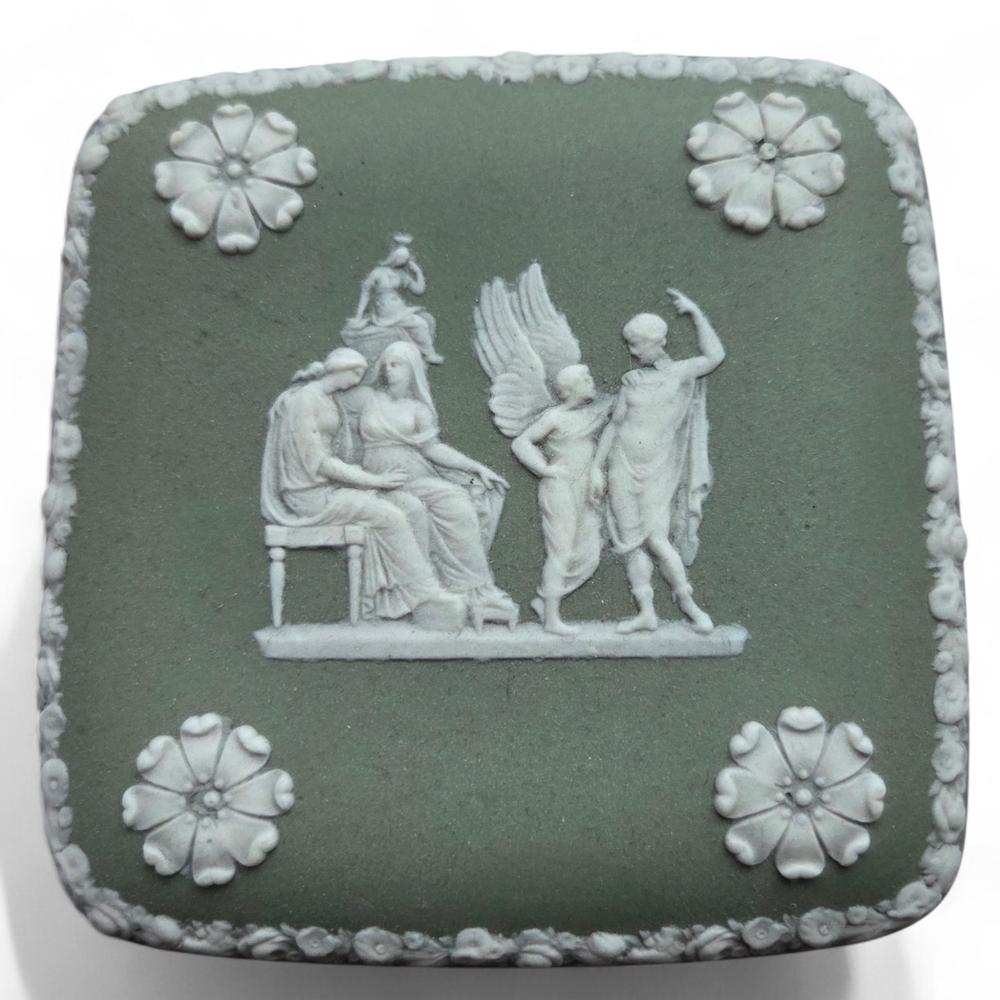 Wedgwood Jasperware Elegant Green and White Decorative Lidded Box
